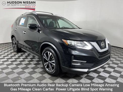 Used 2019 Nissan Rogue SV w/ Premium Package FWD image 1