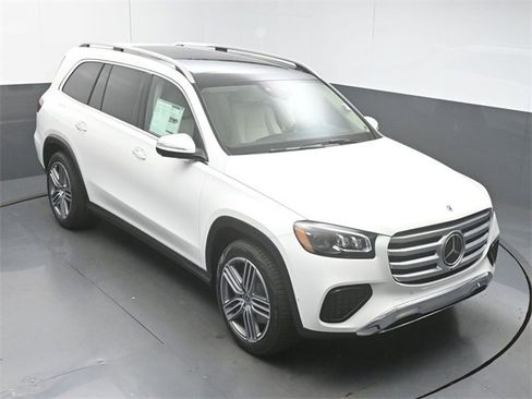 New 2026 Mercedes-Benz GLS 450 4MATIC image 46