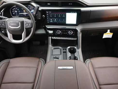 New 2026 GMC Sierra 2500 Denali w/ Denali Reserve Package AWD/4WD image 12