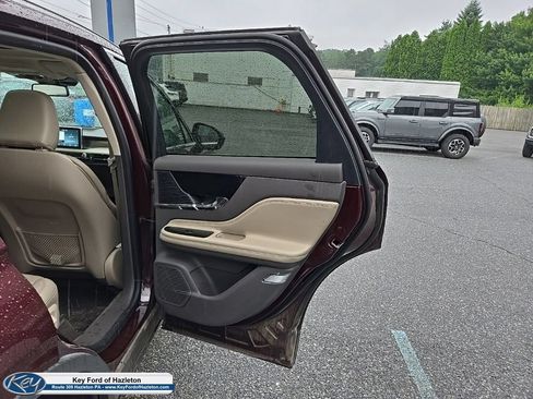Used 2021 Lincoln Corsair AWD w/ Premium Package image 44