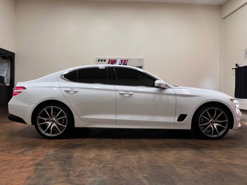 Used 2023 Genesis G70 2.0T image 10