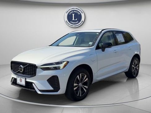 Certified 2024 Volvo XC60 T8 Core w/ Climate Package AWD/4WD image 1