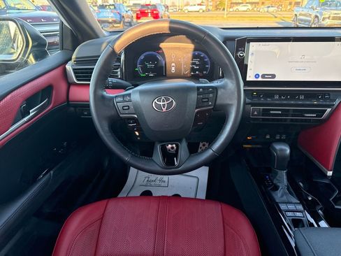 Used 2025 Toyota Camry XSE image 14