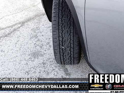 Used 2025 Buick Enclave Preferred image 39