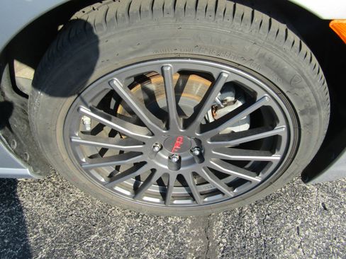 Used 2018 Toyota 86 image 9