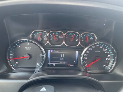 Used 2018 Chevrolet Silverado 1500 LT w/ All Star Edition image 15