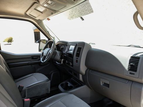 Used 2021 Nissan NV 2500 S RWD image 12