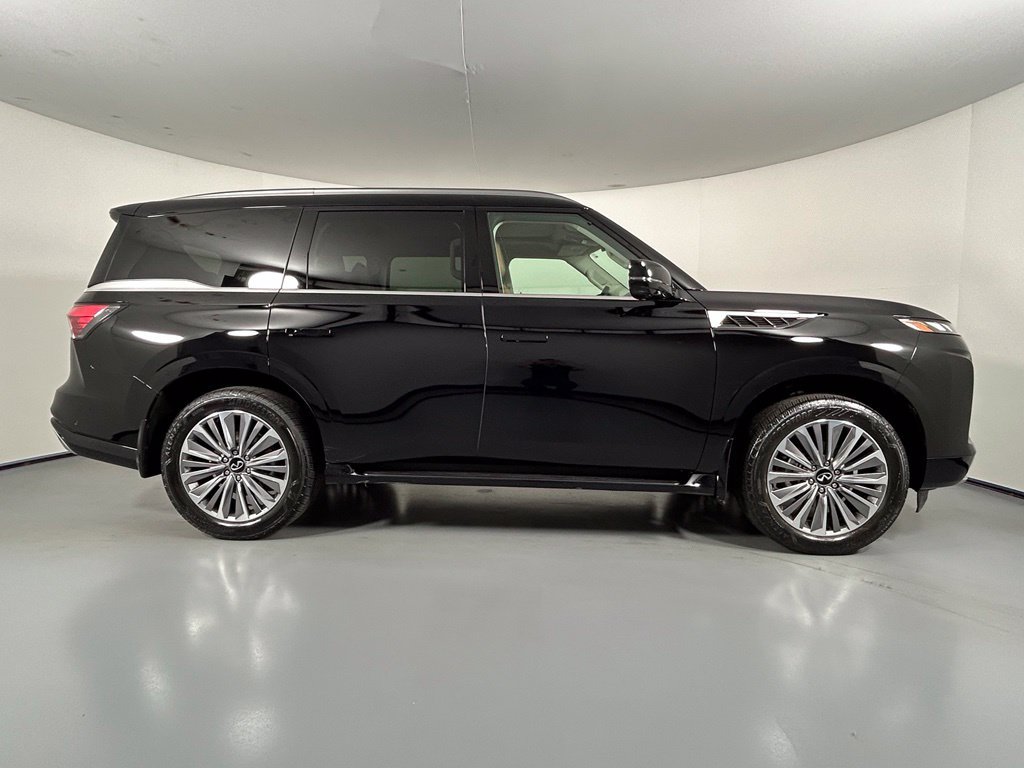 Used 2026 INFINITI QX80 Luxe w/ Cargo Package AWD/4WD image 8