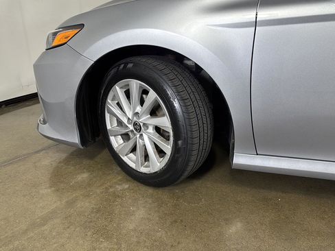 Used 2022 Toyota Camry LE w/ Cold Weather Package image 5