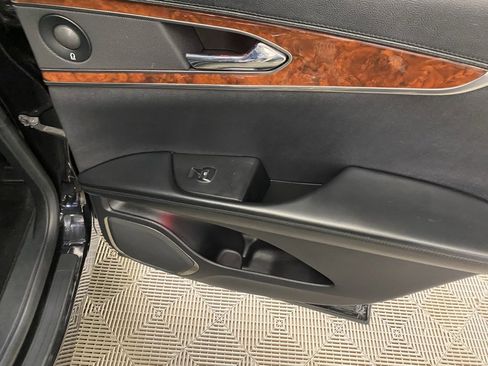 Used 2019 Lincoln Nautilus Select w/ Class II Trailer Tow Package image 41