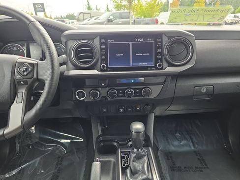 Used 2021 Toyota Tacoma TRD Off-Road AWD/4WD image 24