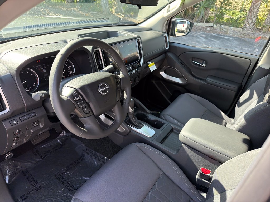 Used 2026 Nissan Frontier SV w/ SV Convenience Package RWD image 12