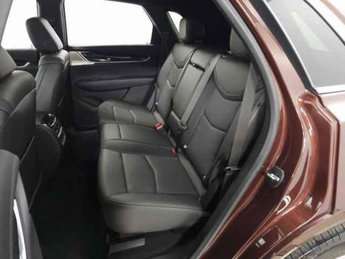 Certified 2023 Cadillac XT5 Premium Luxury image 35