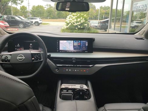 Used 2025 Nissan Murano SL AWD/4WD image 19