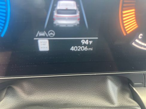 Used 2024 Hyundai Kona SEL FWD image 16