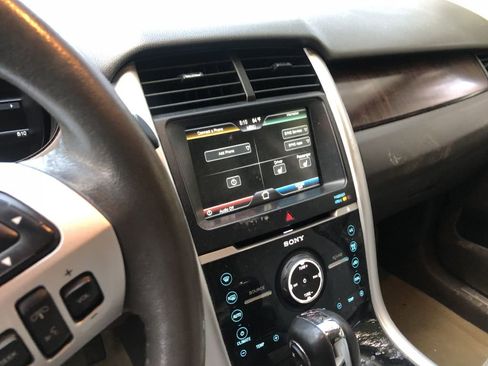 Used 2012 Ford Edge Limited image 25