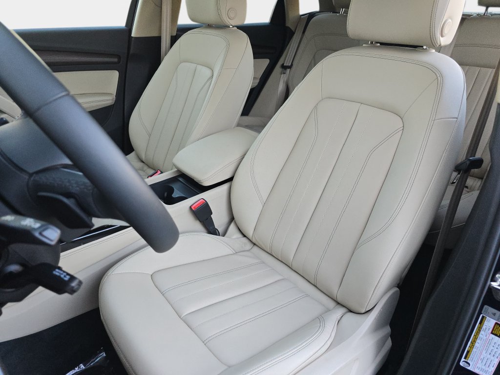 Certified 2023 Audi Q5 2.0T Premium Plus w/ Premium Plus Package AWD/4WD image 18