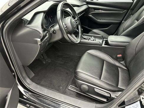 Used 2022 MAZDA MAZDA3 s image 11