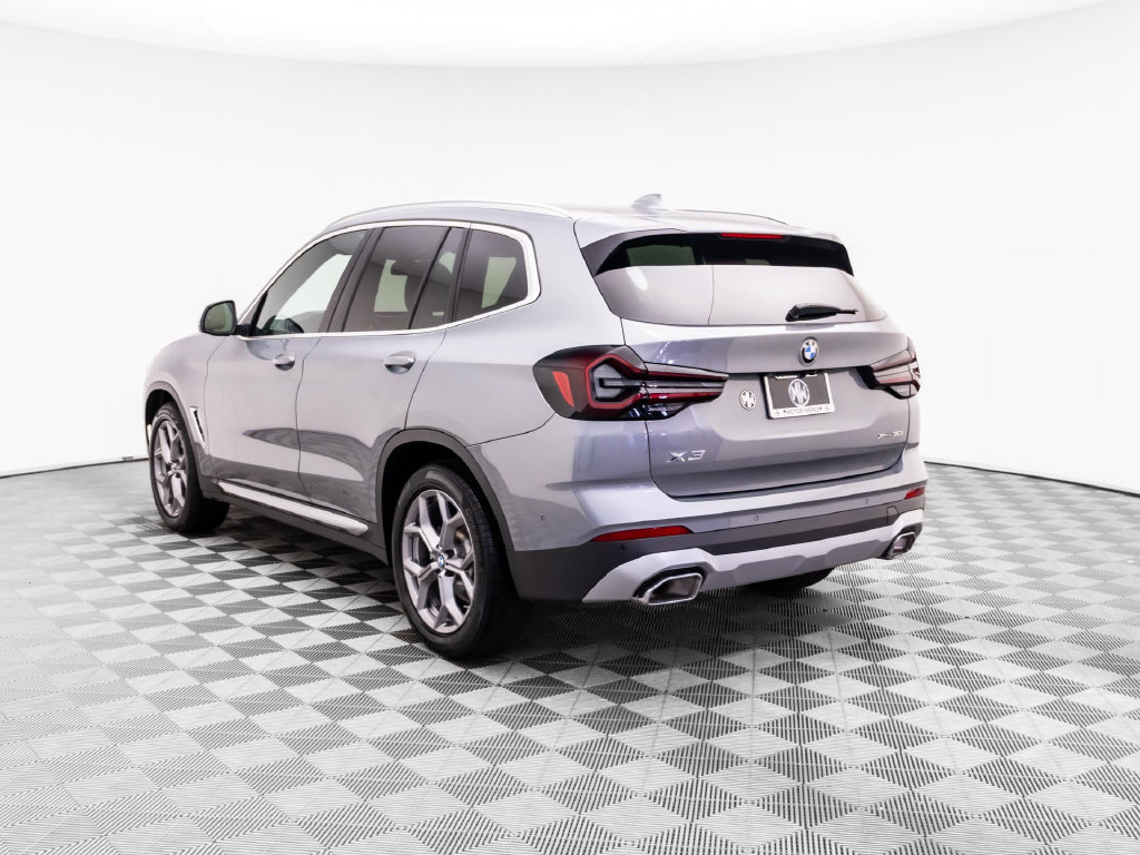 Used 2023 BMW X3 xDrive30i w/ Premium Package AWD/4WD image 4