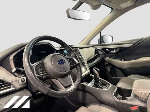 Used 2022 Subaru Outback Limited AWD/4WD image 9