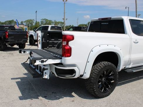 Used 2026 Chevrolet Silverado 1500 LT w/ Texas Edition Plus AWD/4WD image 11