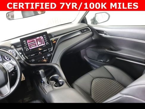 Used 2022 Toyota Camry SE FWD image 32