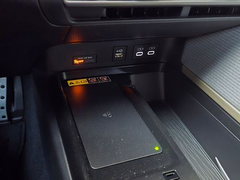 Certified 2026 Toyota Camry SE w/ Convenience Package FWD image 16