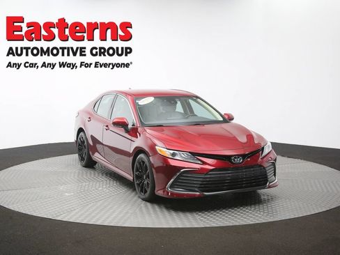 Used 2021 Toyota Camry XLE AWD/4WD image 50