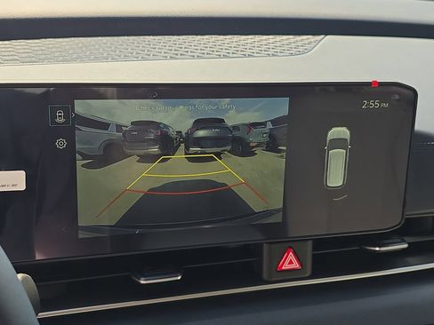 New 2026 Kia Carnival EX FWD image 24