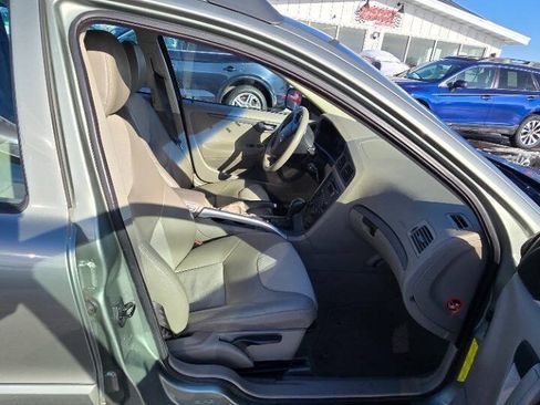 Used 2006 Volvo XC70 AWD/4WD image 14