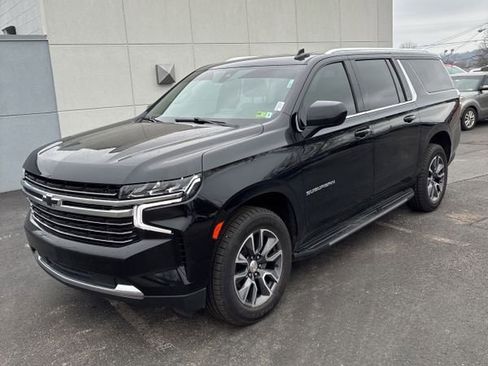 Used 2021 Chevrolet Suburban LT image 2