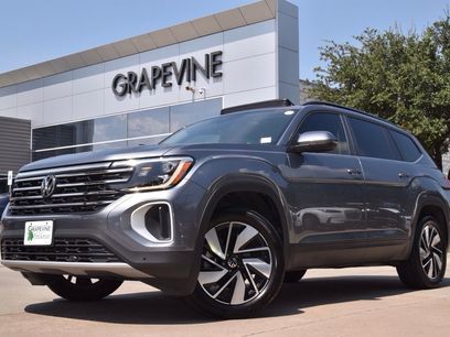 Used 2024 Volkswagen Atlas SE w/ Panoramic Sunroof Package