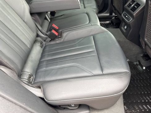 Used 2020 Audi Q5 2.0T Premium w/ Titanium Sport Package AWD/4WD image 41