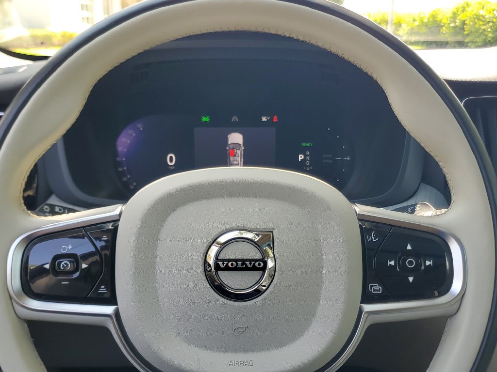 Certified 2024 Volvo XC60 T8 Plus w/ Protection Package Premier AWD/4WD image 21