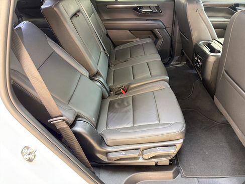 Used 2025 Chevrolet Tahoe LT AWD/4WD image 29