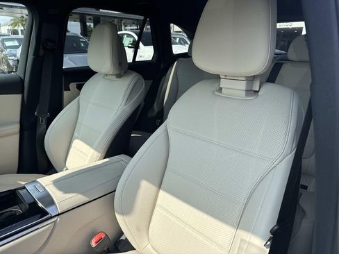 New 2026 Mercedes-Benz GLC 300 image 9