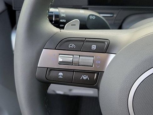 Used 2024 Hyundai Kona Limited FWD image 23