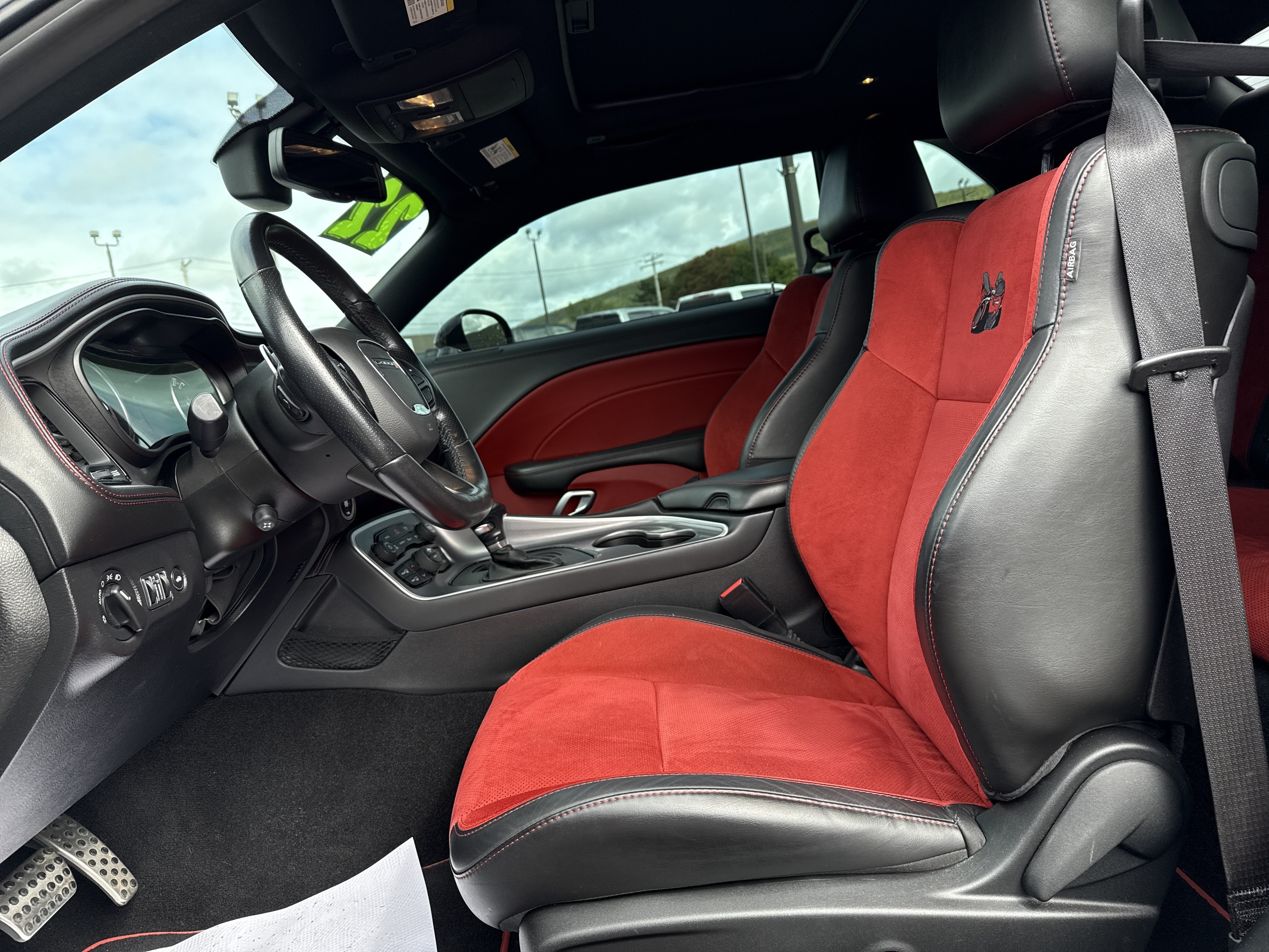 Used 2022 Dodge Challenger R/T Scat Pack RWD image 11