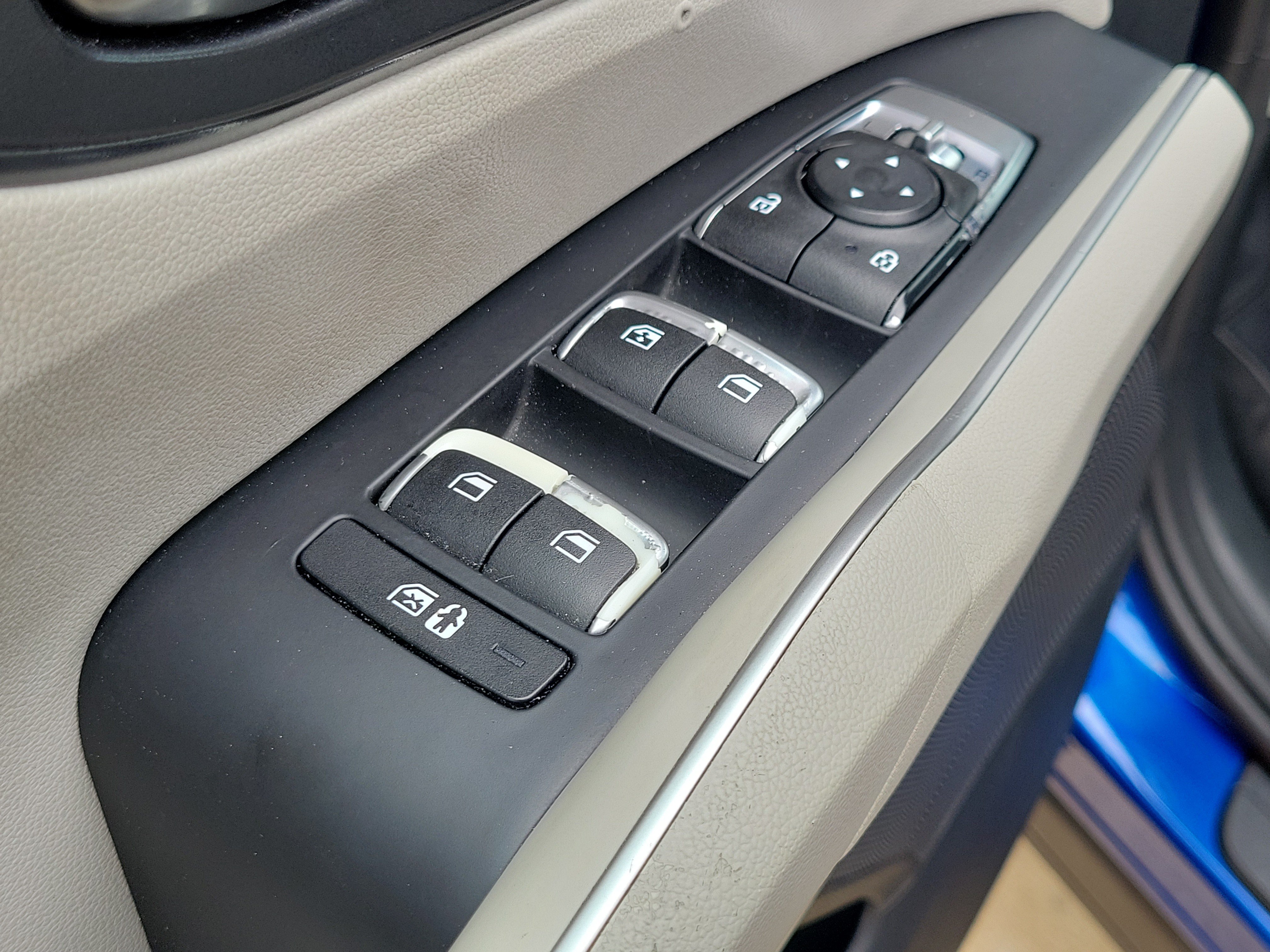 Used 2022 Kia Sorento S FWD image 15