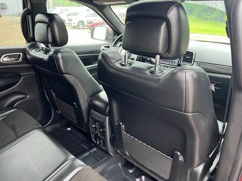 Used 2020 Jeep Grand Cherokee Altitude AWD/4WD image 17