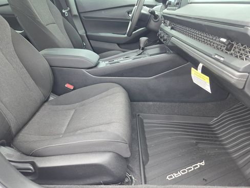 Used 2025 Honda Accord SE image 16
