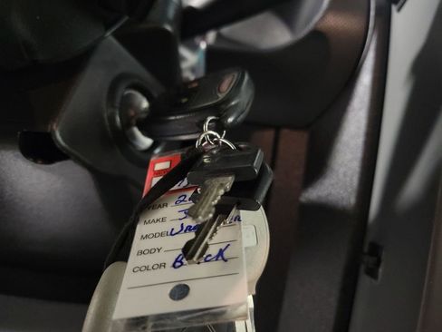 Used 2009 Jeep Wrangler Sahara w/ Trailer Tow Group image 22