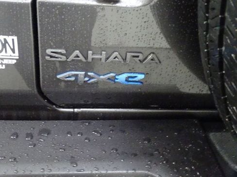 Certified 2025 Jeep Wrangler Sahara 4xe image 25