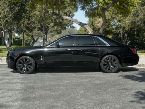 Certified 2021 Rolls-Royce Ghost AWD/4WD image 3