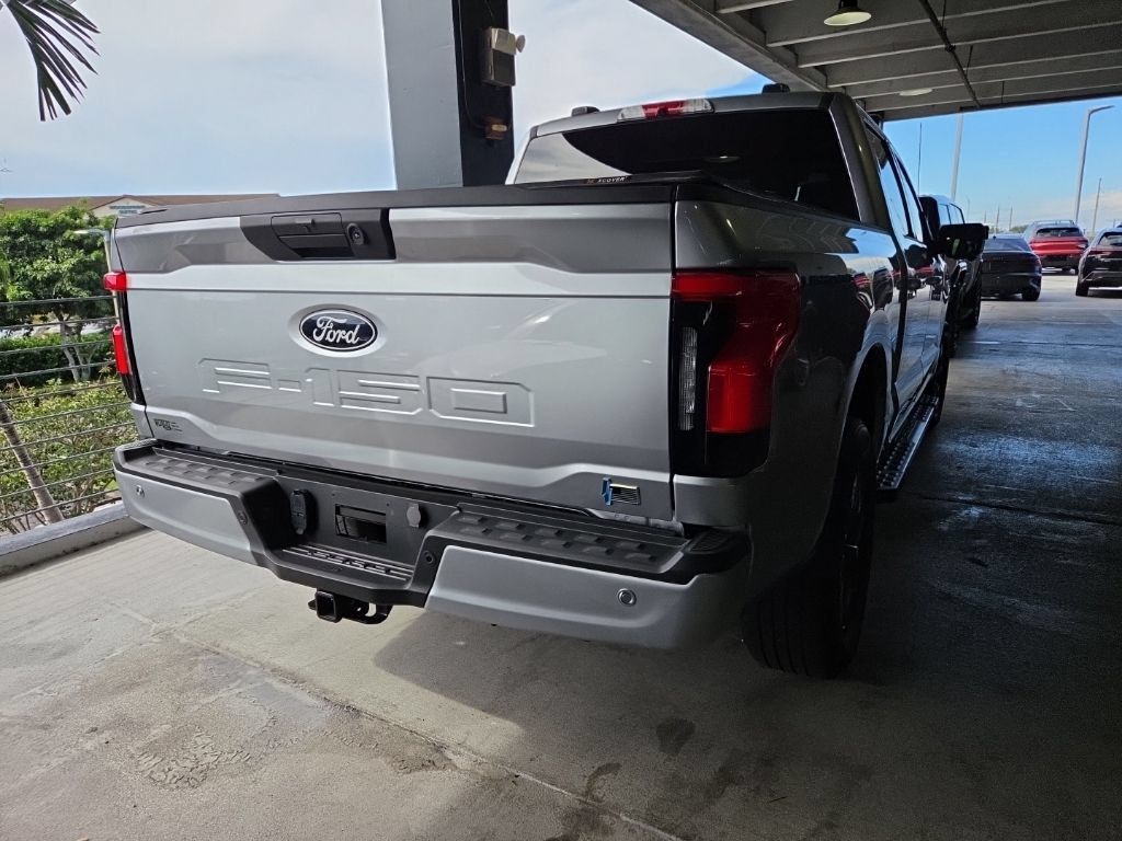 Used 2025 Ford F150 Lightning Flash AWD/4WD image 5