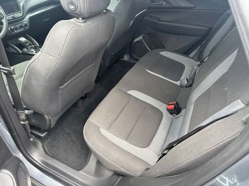 Used 2022 Chevrolet TrailBlazer LT w/ Convenience Package FWD image 30