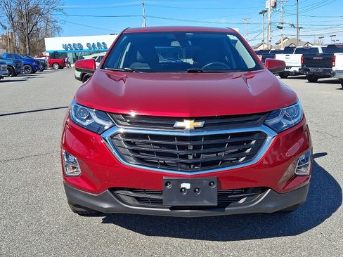 Used 2019 Chevrolet Equinox LT image 2