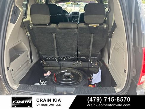 Used 2012 Dodge Grand Caravan SXT FWD image 14