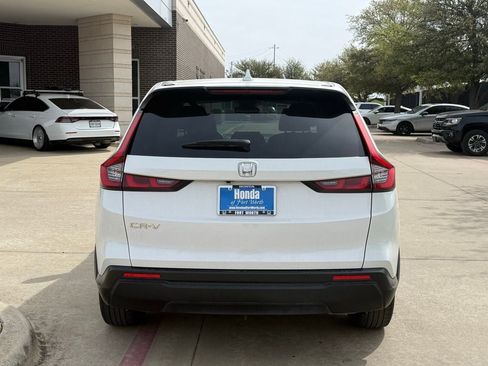 Used 2024 Honda CR-V EX image 4
