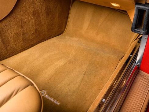 Used 1988 Mercedes-Benz 560 SL image 22